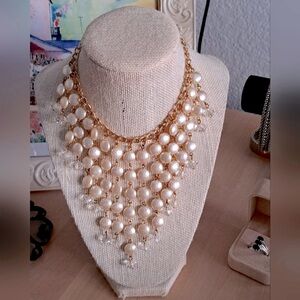 VTG Textured Flat Faux Pearl & Clear Faceted Crystal Fringe Bib Necklace 18"